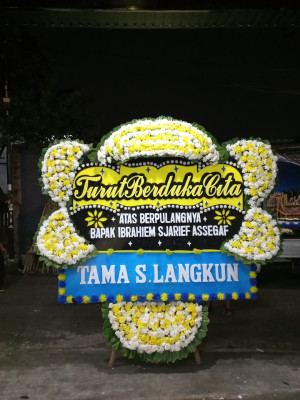 Papan Bunga Duka di Afulu
